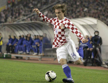 Luka Modric_08/09_Totthenham_<object width="425" height="344"><param name="movie" value="http://www.youtube.com/v/uZtYsLvRO1c&hl=en&fs=1"></param><param name="allowFullScreen" value="true"></param><embed src="http://www.youtube.com/v/uZtYsLvRO1c&hl=en&fs=1" type="application/x-shockwave-flash" allowfullscreen="true" width="425" height="344"></embed></object>